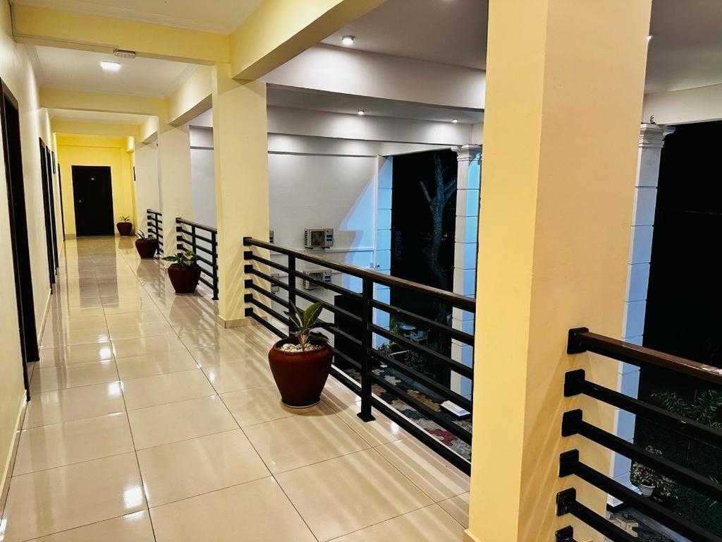 Hotel Northway Vavuniya Exterior photo